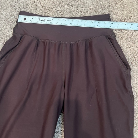 Large old navy high rise joggers chocolate brown power active pockets - Picture 3 of 17